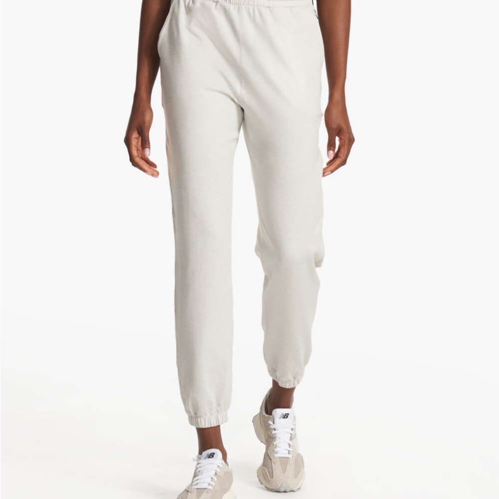 Vuori Cream Joggers with Elastic Waistband and Tapered Legs